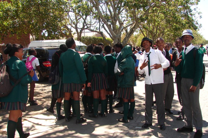 Hundreds of King William s Town learners in bid to disrupt exams GroundUp