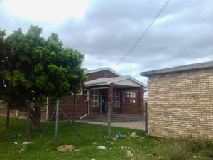 Photo of a clinic building