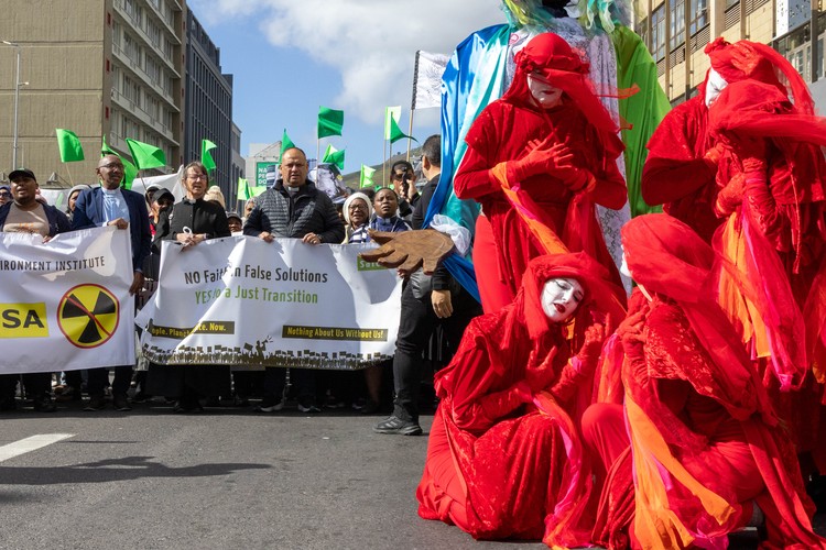 Summary image for article