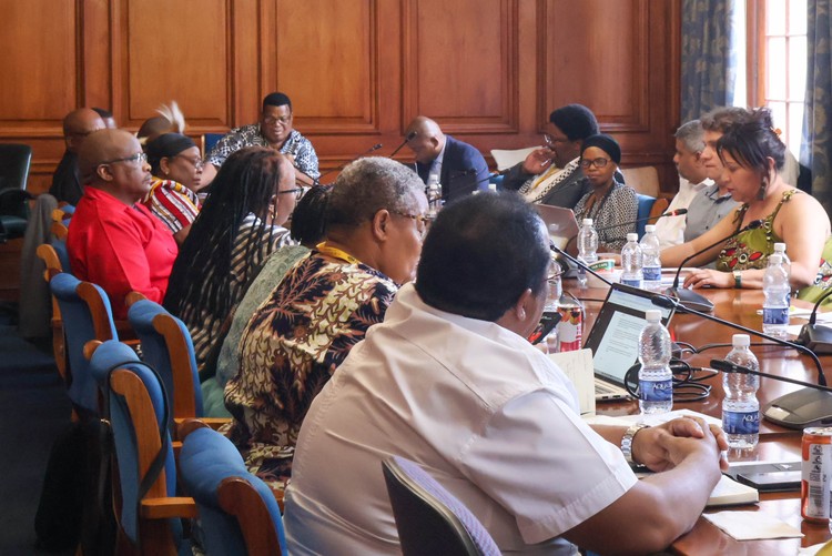 Summary image for article