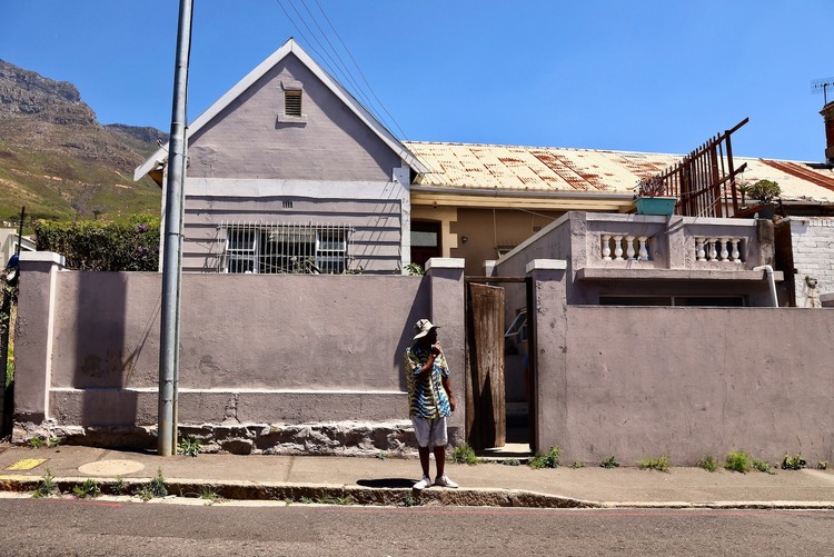 Summary image for article